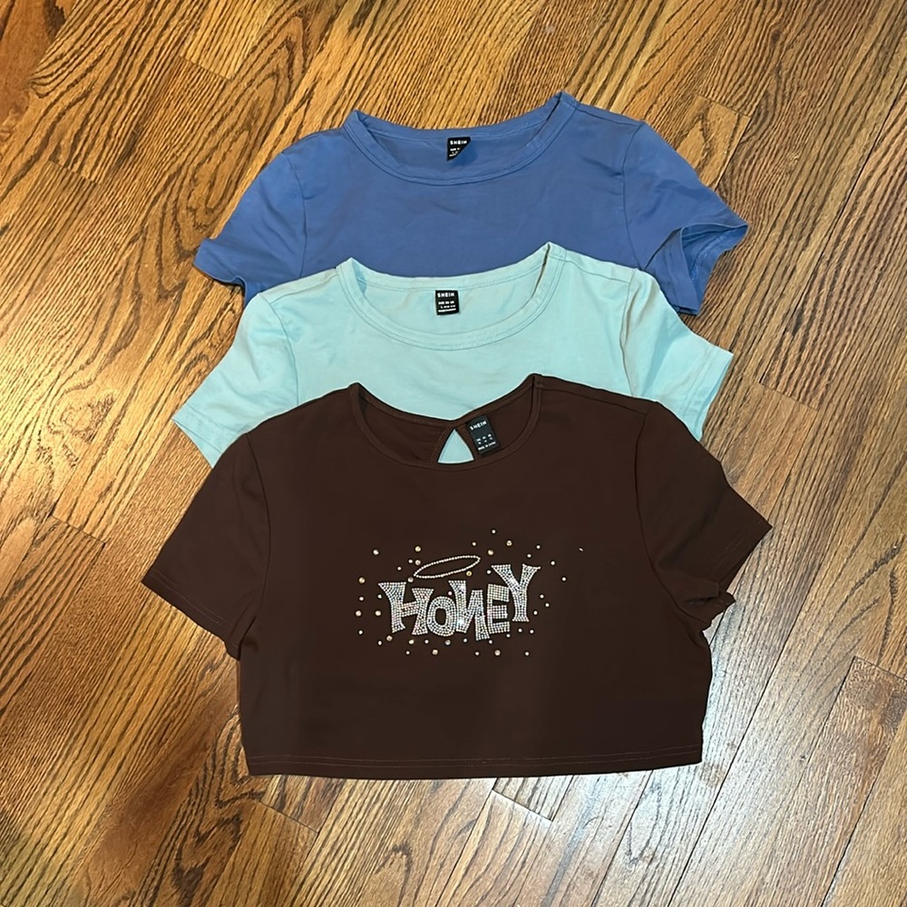 Prebundled shirtsleeve cropped tops